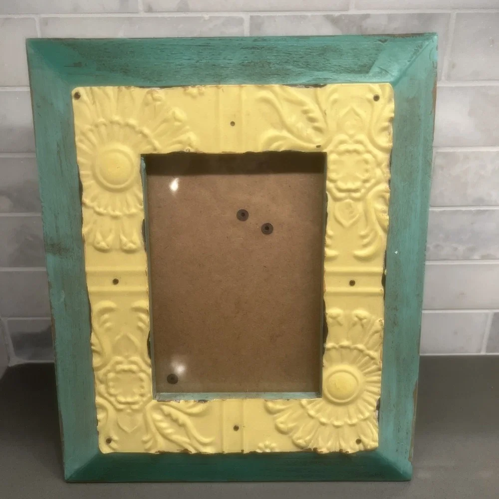 Rustic Handcrafted Aluminum/Wooden Picture Frame for 4.5